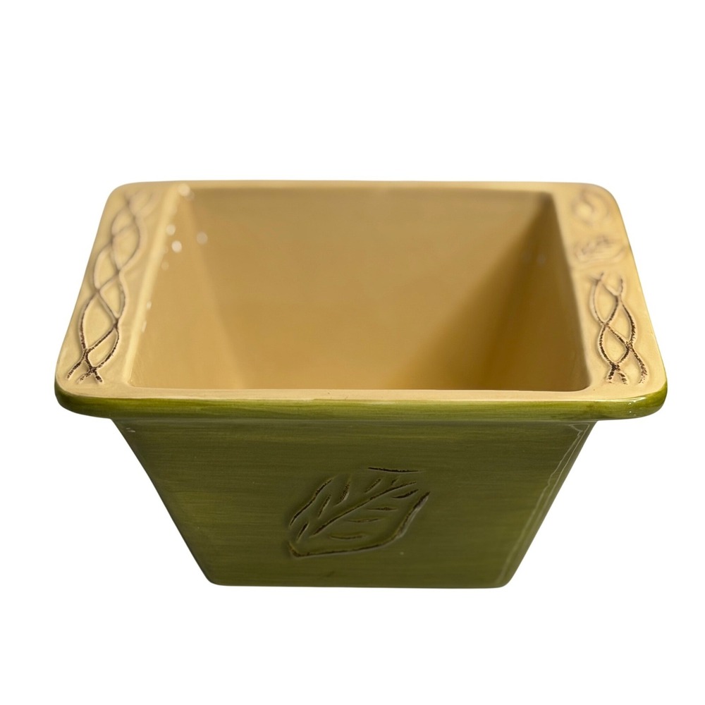 Tastefully Simple Host Collection Serving Bowl Green Leaf Embossed‎ Ceramic